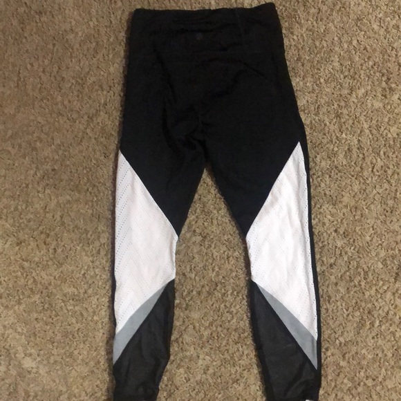 Athleta leggings - Picture 3 of 3